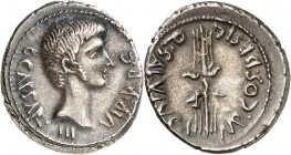 EMPIRE ROMAIN
Octave Auguste sous Q. Salvius. Denier 40 av. J.C.
Av. Tête nue à droite. Rv. Foudre.
Cr. 523/1a. 4,09 g.
Presque Superbe