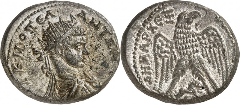 EMPIRE ROMAIN
Diaduménien (217-218). Tétradrachme, Hiérapolis.
Av. Buste radié...