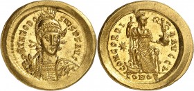 EMPIRE ROMAIN
Théodose II (402-450). Solidus, Constantinople, 7ème officine.
Av. Buste diadémé, casqué et cuirassé de Théodose II de face, tenant de...
