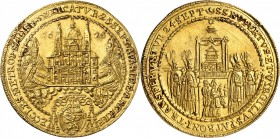 AUTRICHE
Salzbourg, Paris von Lodron (1619-1653). 4 ducats 1628.
Av. Saint Ruper et Virgile de part et d’autre de la cathédrale de Salzbourg. Rv. Sc...