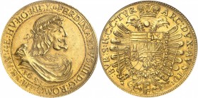 AUTRICHE
Ferdinand III (1637-1657). 10 ducats 1651, Vienne.
Av. Buste lauré et drapé à droite. Rv. Aigle bicéphale couronné.
Fr. 209. 33,65 g.
Pro...
