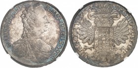 AUTRICHE
Marie Thérèse (1740-1780). Thaler 1765.
Av. Buste diadémé à droite. Rv. Aigle bicéphale couronné.
Dav. 1112.
NGC MS 63+. Magnifique patin...