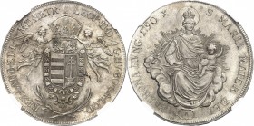 AUTRICHE
Joseph II (1765-1790). Thaler 1792 A, Vienne.
Av. Écu couronné par deux anges. Rv. Vierge à l’Enfant trônant dans les nuages.
Dav. 1177.
...