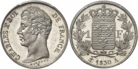 FRANCE
Charles X (1824-1830). 1 franc 1830 A, Paris, tranche cannelée, frappe sur flan bruni.
Av. Tête nue à gauche. Rv. Écu de France couronné, ent...