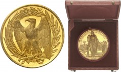 FRANCE
Napoléon III (1852-1870). Médaille en or 1867, décernée par la faculté de médecine de Paris à Louis-Charles Malassez. (attribuée sur la tranch...
