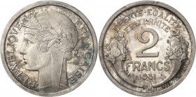 FRANCE
IIIe République (1870-1940). 2 francs Morlon 1931, essai en argent.
Av. Buste de la République à gauche. Rv. Valeur entre deux cornes d’abond...