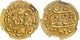 INDES
Awadh I Muhammad Ali Shah, 1253-1258 AH (1837-1842). Mohur 1255, Ashrafi.
Av. Deux personnages tenant une couronne. Rv. Légende.
Fr. 1016.
T...