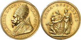 ITALIE
Vatican, Clément X (1670-1676). Médaille en or 1670, par Lucenti.
Av. Buste à gauche. Rv. Rome s’inclinant devant le Saint-Père.
Bartolotti ...