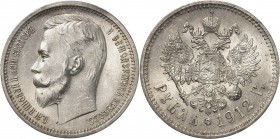 RUSSIE
Nicolas II (1894-1917). Rouble 1912 EB, Saint-Pétersbourg.
Av. Tête nue à gauche. Rv. Aigle bicéphale couronné.
Km. Y.59.3, Bit. 66.
Top po...