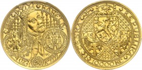 TCHÉCOSLOVAQUIE
République tchèque (1993- à nos jours). 10 couronnes or 1998.
Av. Buste de Charles IV priant à droite. Rv. Écusson.
Fr. 5.
Top pop...