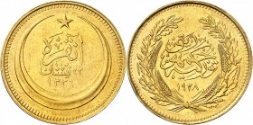 TURQUIE
République (1923- à nos jours). 500 kurush AH-1336 (1928)
Av. Inscriptions dans un croissant de lune. Rv. Inscriptions dans une couronne.
F...