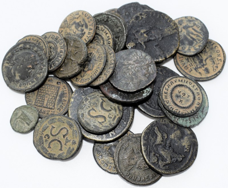 Antike: Konvolut von 30 antiken Bronzemünzen, meist Römische Kaiserzeit, sehr sc...