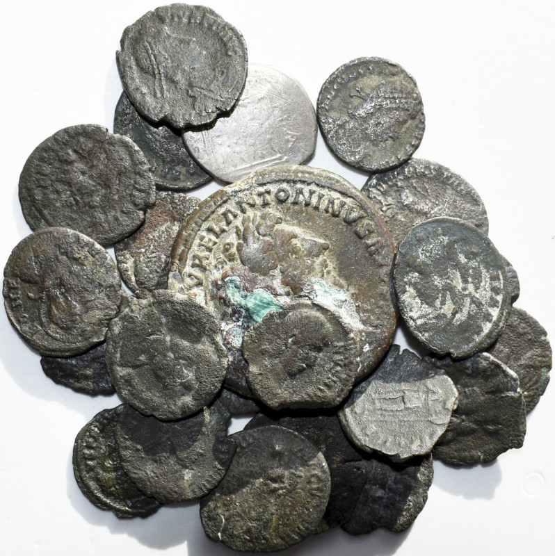 Antike: Lot von 25 antiker Kleinbronze-Münzen, gering erhalten, schön-sehr schön...