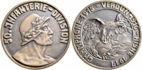 Medaillen Deutschland: 1. Weltkrieg 1914-1918: Bronzegussmedaille 1917, unsigniert, auf die 50. Infanterie-Division und ihren siegreichen Gefechte: Ch...
