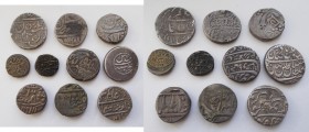 Indien: Lot 10 Münzen, nicht näher bestimmt, aus den indischen ”Princely States”. Dabei wohl Rupien und Anna Währung 18./19. Jhd., überwiegend Silber....