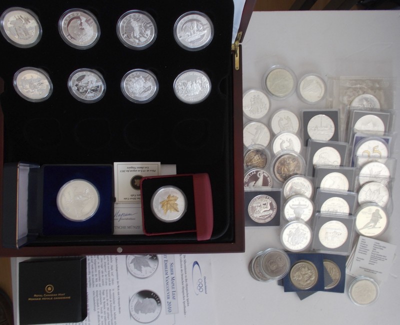 Kanada: Kleine Sammlung diverse Gedenkmünzen aus Kanada, dabei 1 CAD Gedenkmünze...