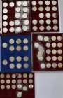 Österreich: Sammlung mit 93 Gedenkmünzen von 25 ATS bis zu 100 ATS in 3 Münzkassetten, teils in polierte Platte.
 [differenzbesteuert]