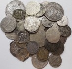 Altdeutschland und RDR bis 1800: Bayern: Lot 41 nicht näher bestimmter Kleinmünzen vom Mittelalter bis Neuzeit, überwiegend Silber. Eine Fundgrube für...