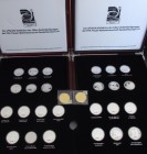Medaillen: Sportmotive: 2 edle Boxen mit insg. 24 Medaillen - Die offizielle Kollektion der Silber-Gedenkprägungen der FIFA Frauen-Weltmeisterschaft D...