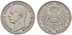 Silbermünzen des Kaiserreiches
Oldenburg
Friedrich August 1900-1918. 2 Mark 1900 A. J. 94.
kleine Randfehler, sehr schön