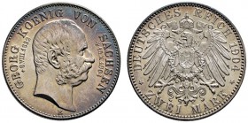 Silbermünzen des Kaiserreiches
Sachsen
Georg 1902-1904. 2 Mark 1904 E. Auf seinen Tod. J. 132.
Prachtexemplar mit feiner Patina, Stempelglanz