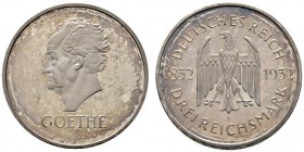 Weimarer Republik
3 Reichsmark 1932 F. Goethe. J. 350.
Prachtexemplar mit leichter Tönung, winzige Haarlinien auf dem Avers, Polierte Platte