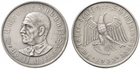 Drittes Reich
Mattierte Silbermedaille 1933 von O. Gloeckler (unsigniert), auf die Machtergreifung. Brustbild Hitlers nach links / Adler mit gespreng...