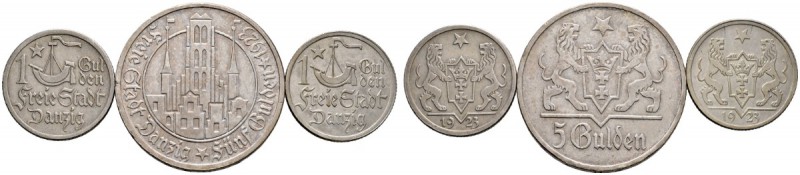 Nebengebiete
Deutsch-Ostafrika
Lot (3 Stücke): 1 Gulden 1923 (2x) sowie 5 Guld...