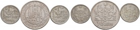 Nebengebiete
Deutsch-Ostafrika
Lot (3 Stücke): 1 Gulden 1923 (2x) sowie 5 Gulden 1923 -Marienkirche-. J. D7, D9.
der Fünfer mit kleinen Randfehlern...