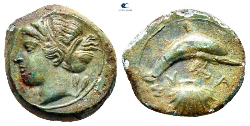 Sicily. Syracuse circa 400 BC. 
Hemilitron Æ

16 mm, 3,56 g

Head of Arethu...