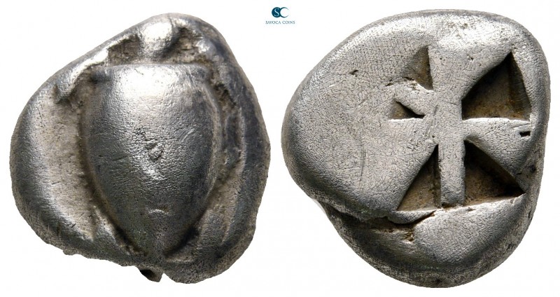 Islands off Attica. Aegina 525-475 BC. 
Stater AR

18 mm, 12,05 g

'Proto-t...