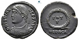 Jovian AD 363-364. Heraclea. Follis Æ
