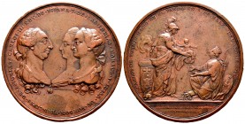 Carlos III (1759-1788). Medalla. 1780. México. (Patrimonio-107). (Vives-55). Ae. 53,86 g. Nacimiento del Príncipe Carlos. El busto de Carlos III afron...