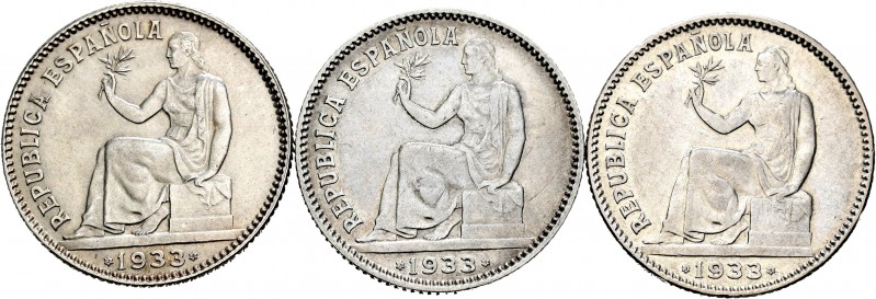 Lote de 3 piezas de 1 peseta 1933 de la II República A EXAMINAR. EBC/SC-. Est......