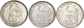 Lote de 3 piezas de 1 peseta 1933 de la II República A EXAMINAR. EBC/SC-. Est...30,00. /// ENGLISH: Lote de 3 piezas de 1 peseta 1933 de la II Repúbli...