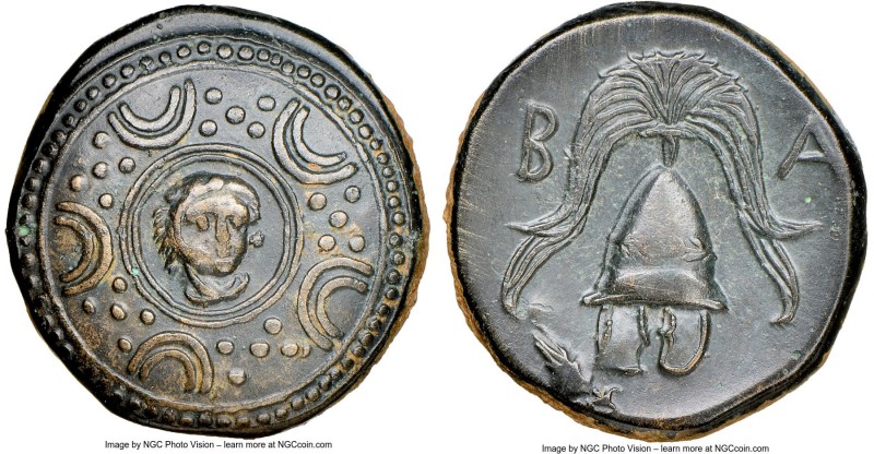 MACEDONIAN KINGDOM. Alexander III the Great (336-323 BC). AE half-unit (15mm, 1h...