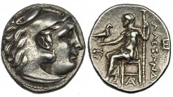 MACEDONIA. A nombre de Alejandro III. Dracma. Magnesia (305-297 a.C.). R/ Delante del trono cabeza de león, debajo monograma y detrás E. AR 4,27 g. PR...