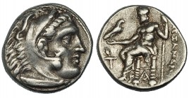 MACEDONIA. A nombre de Alejandro III. Dracma. Sardes (323-319 a.C). R/ Delante del trono antorcha y debajo monograma. AR 4,25 g. PRC-2638. MBC.