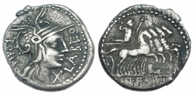 FABIA. Denario. Roma (124 a. C.). CRAW-273.1. FFC-699. Pequeñas marcas. MBC-/BC+.
