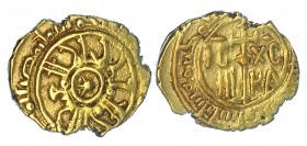 ESTADOS ITALIANOS. SICILIA. Rogelio II (1130-1154). Tarí. Messina. A/ Estrella en el centro. AU 1,06 g. Spahr-71. MBC.