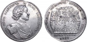 Медаль В память победы при мысе Гангут (27 июля 1714 года).

 Серебро. 29,41г. Диаметр 42,5 мм. Кадашевский монетный двор, начало XVIII века. Вес пр...