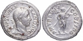 228 dC. Marco Aurelio Severo Alejandro (222-235 dC). Roma. Denario. RIC IV Severus Alexander 82 . Ag. 3,07 g. IMP SEV ALE – XAND AVG: Busto de Severo ...