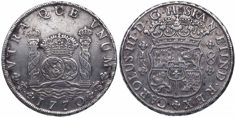 1770. Carlos III (1759-1788). Potosí. 8 Reales. A&C 192. Ag. 26,92 g. Agujero há...