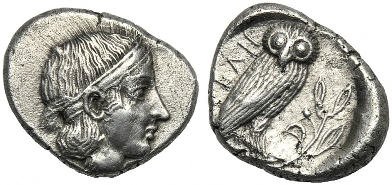 Lucania, Drachm, Velia, c. 465-440 BC AR (g 3,92 mm 17 h 11) Head of nymph r., w...