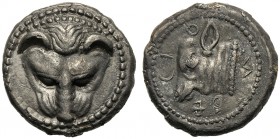 Bruttium, Drachm, Rhegion, c. 494-480 BC AR (g 4,99 mm 17 h 12) Facing lion’s head facing dotted border, Rv. RECINON (retr.), head of calf l. dotted b...