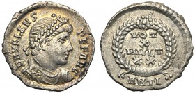Valens (364-378), Siliqua, Antiochia, AD 367-375 AR (g 1,70 mm 18 h 12) D N VALENS - P F AVG, diademed, draped and cuirassed bust r., Rv. VOT / X / MV...