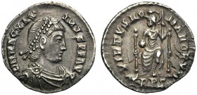 Magnus Maximus (Usurper, 383-388), Siliqua, Treveri, AD 383-388 AR (g 1,92 mm 17 h 12) D N MAG MAX - IMVS P F AVG, diademed, draped and cuirassed bust...
