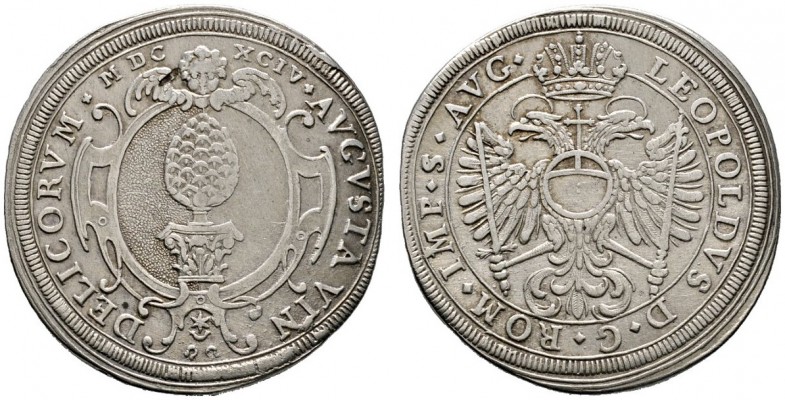 Augsburg
1/2 Taler 1694. Stempel von P.H. Müller. Stadtpyr auf verzierter Kartu...