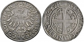 Frankfurt/Main
Taler o.J. (1547). Der gekrönte, nach links blickende Frankfurter Adler / Gleichschenkeliges befußtes Kreuz, in den Winkeln je zwei Bo...