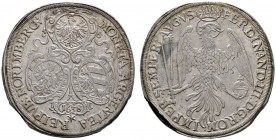 Nürnberg
Taler 1638 (aus 1637). Drei Wappenschilde in verzierten Kartuschen, darunter die Jahreszahl / Gekrönter, rechts blickender Adler mit Schwert...